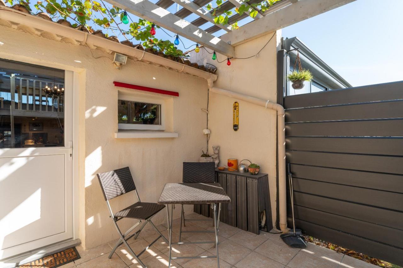 Appart Aux Portes De La Camargue Manduel Exterior photo